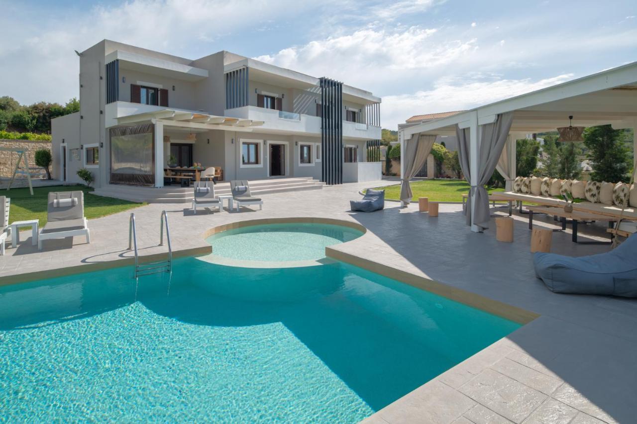 Elaida Villa, Heaven On Earth, By Thinkvilla Perama  Bagian luar foto